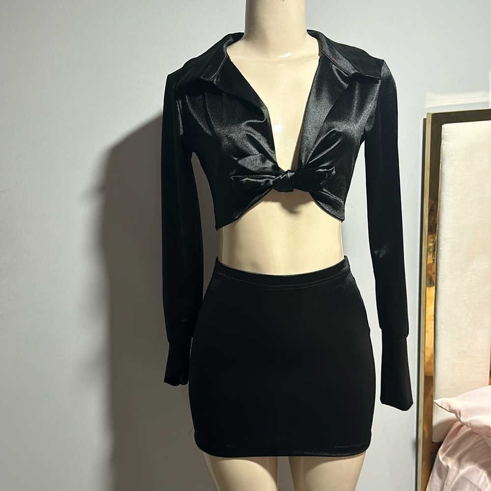 Beautiful black set